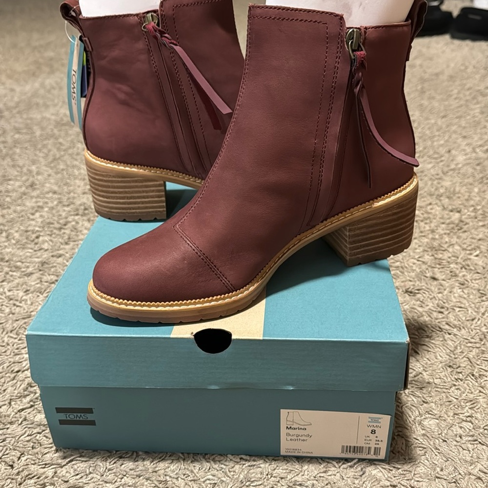 NWT TOMS Marina Boots
